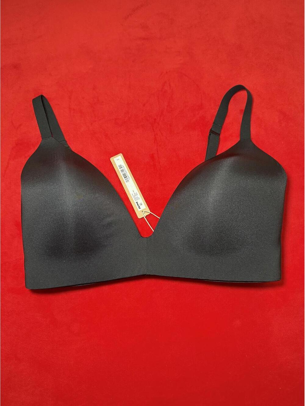 Skims Wireless Form T Shirt Bra Color ONYX Size 34DDD
